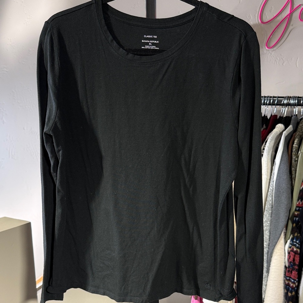 Banana Republic Classic Black Long Sleeve Top NWOT